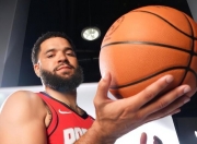 爱游戏官方-青岛队横扫山西队，范弗利特状态火热