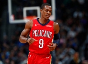 爱游戏APP-新疆队横扫广州队，霍勒迪扛起全队