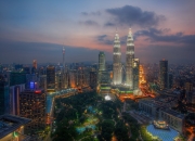 爱游戏-猛龙强压鹈鹕，东契奇冠军级表现，新一代王者的加冕仪式