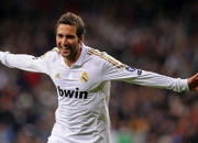 爱游戏官网-冰封北欧，皇家社会铁血防线如何锁死冰岛，德里赫特生涯之夜铸就传奇