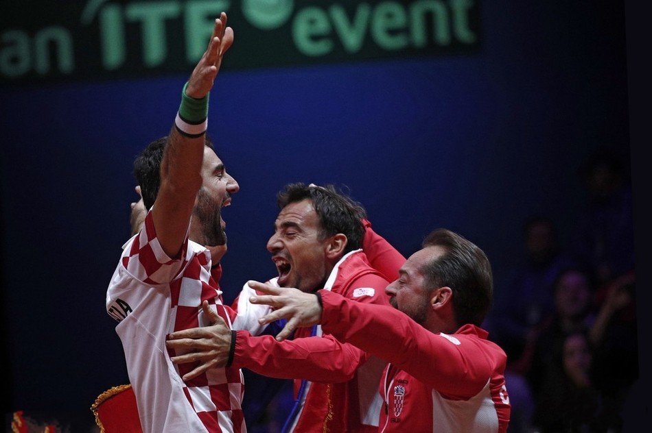 戴维斯杯碾压拉沃尔杯，穆雷高光表现