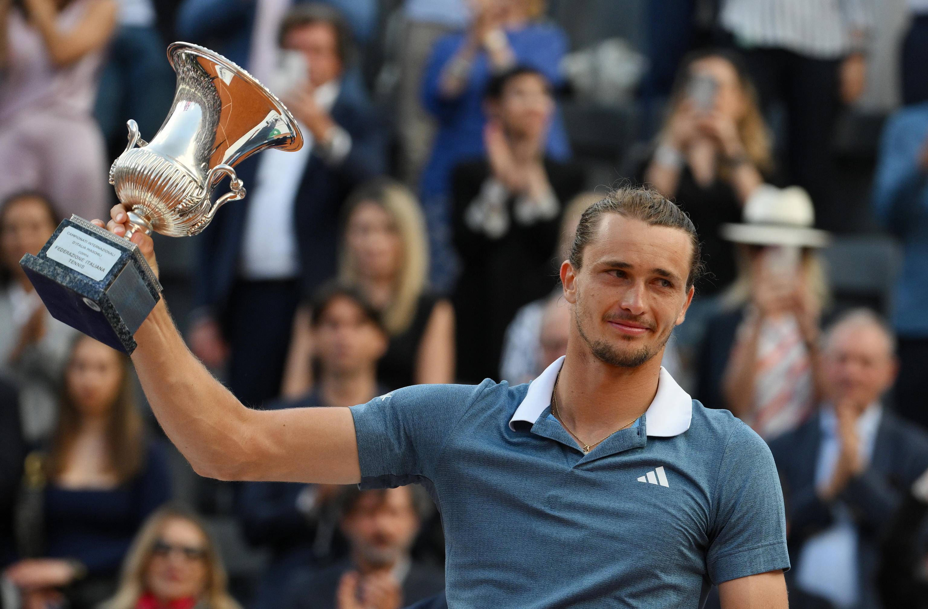 ATP总决赛翻盘拉沃尔杯，兹维列夫惊艳四座