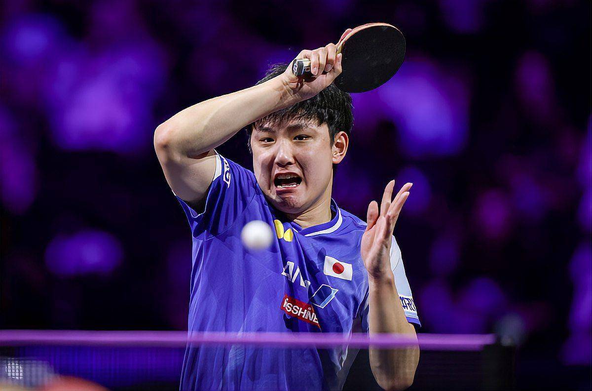 日本队逆转奥地利队,张本智和扛起全队 日本队逆转奥地利队,张本智和扛起全队