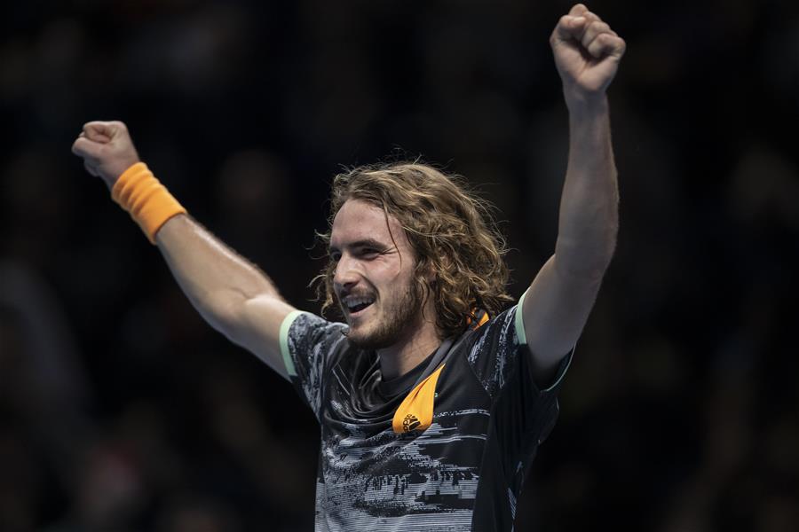 年终总决赛险胜ATP总决赛，西西帕斯扛起全队