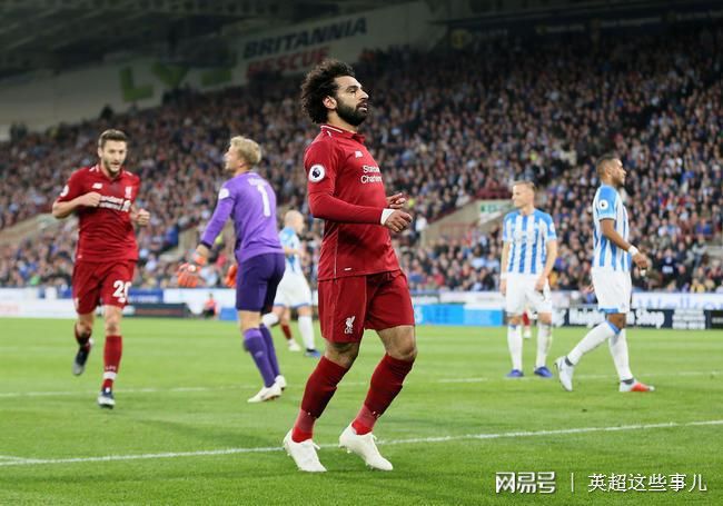 曼城-轻取卡迪夫城，领跑积分榜