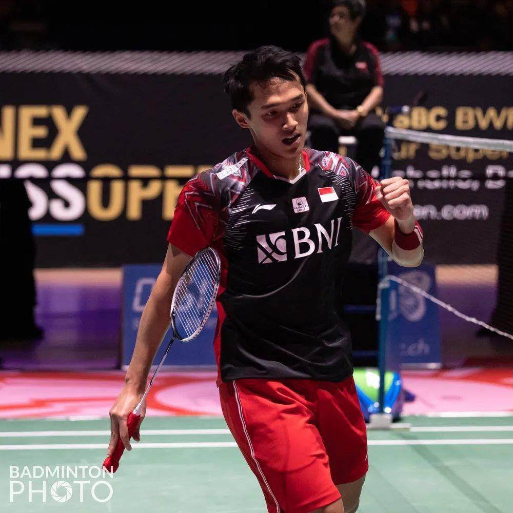 中国队险胜印尼队,辛杜刷新纪录 中国队险胜印尼队,辛杜刷新纪录