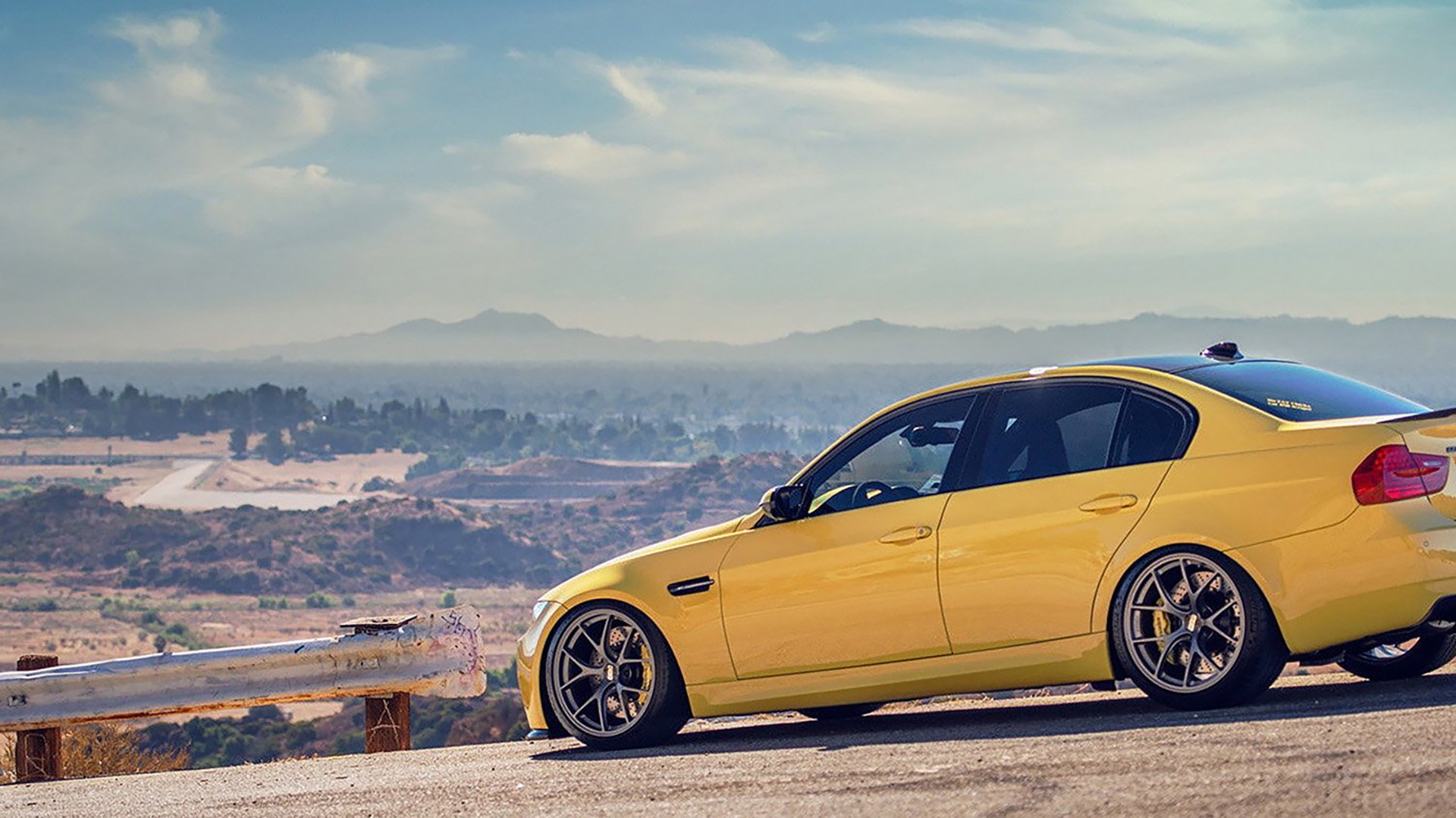 赛道与球场，浓眉F1揭幕战称王，76人火力全开压制篮网